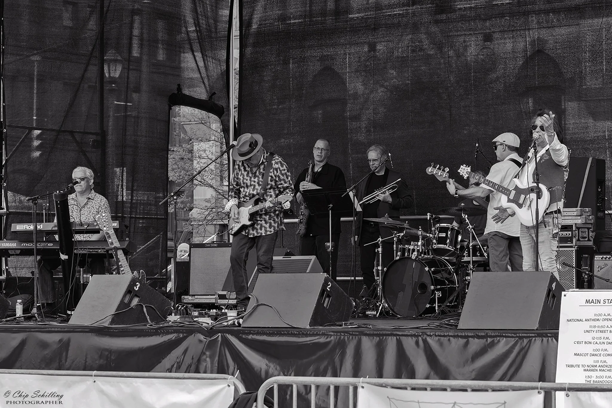 _05A8490-CR3_Dx Web.jpg