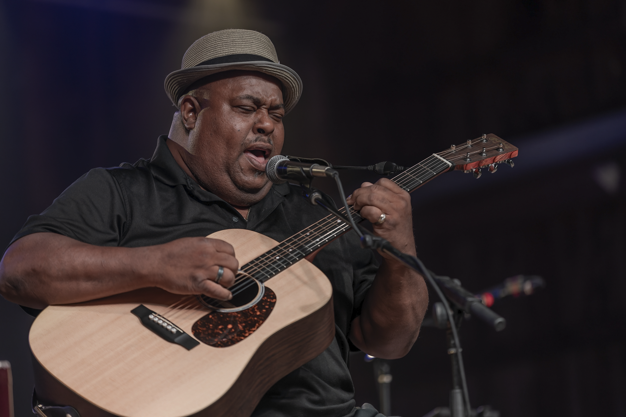 _05A1576-CR3_Dx Web.png