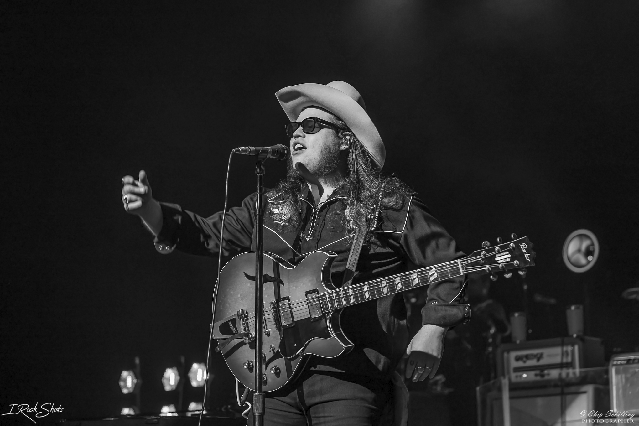 _05A2927-CR3_Dx Web IR.png