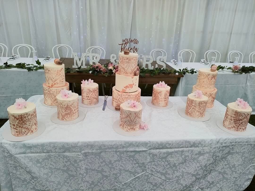 When you take in the 3 Tier Cake and the Wedding Planner says &ldquo;Thank You! See you later&rdquo;&hellip; but then you go back to the cake and bring in another 2 two tier cakes and 7 single tier cakes 🤣😂😅