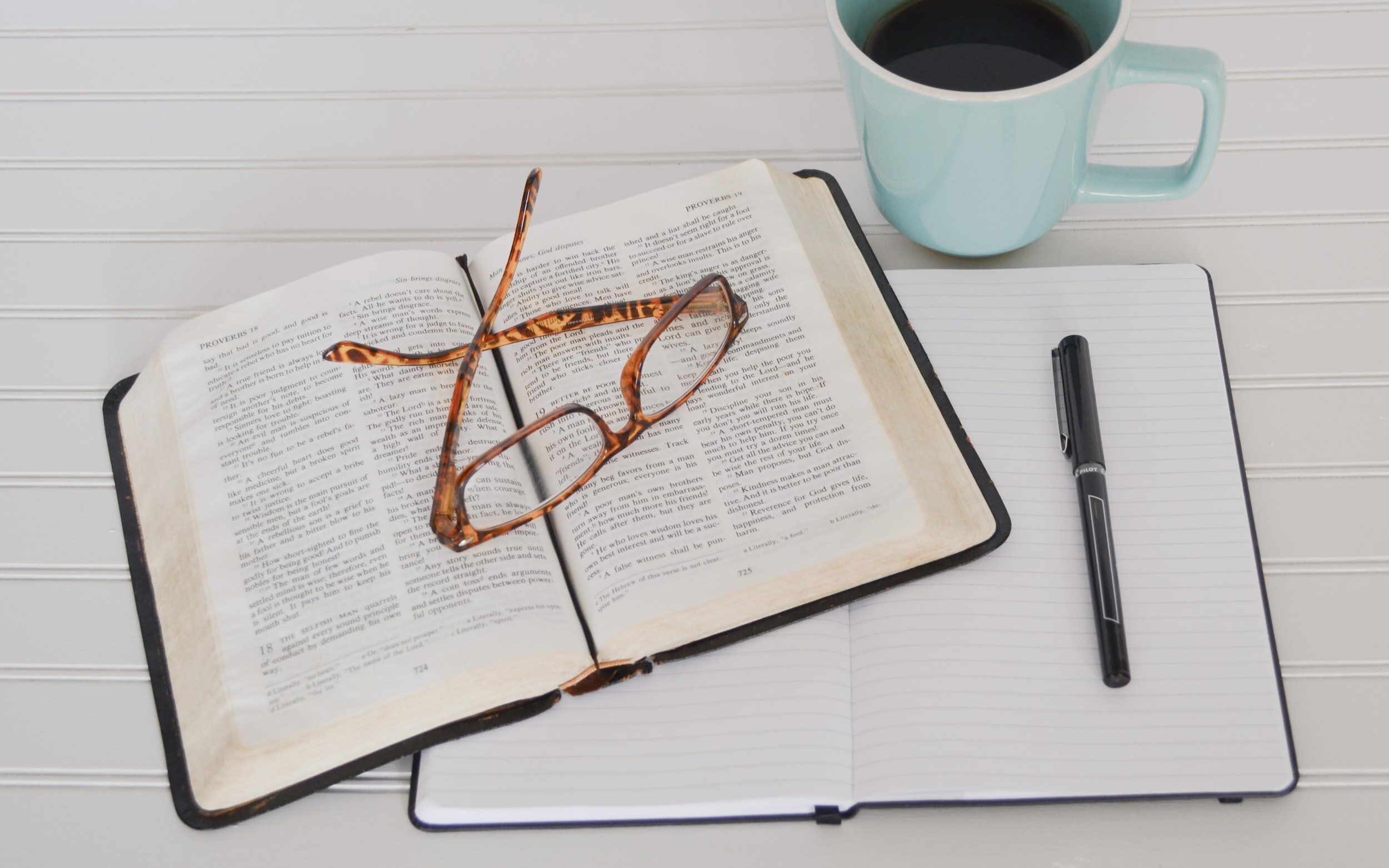 Women’s Interactive Bible Study “Sip & See”