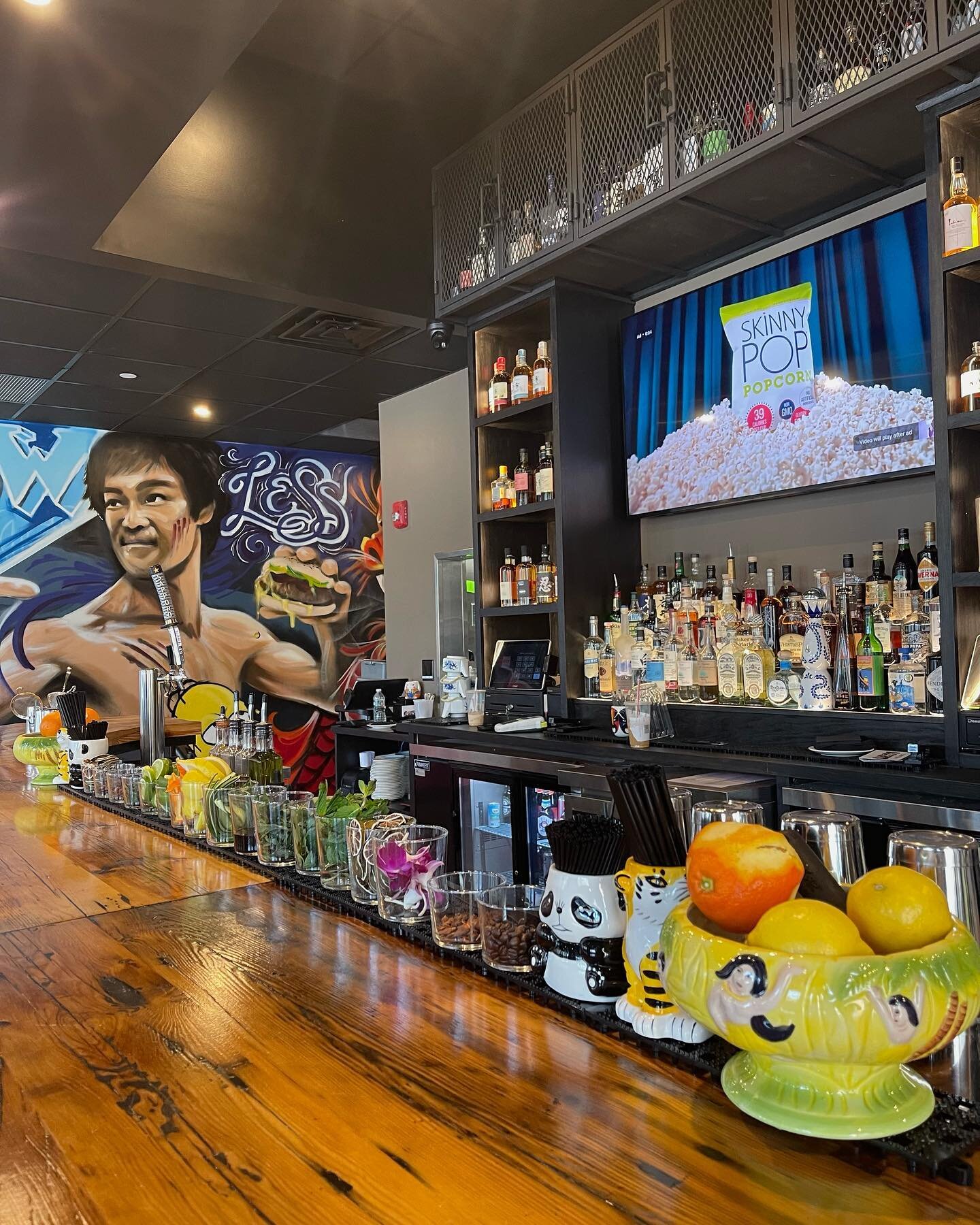 Bruce and Bar ready for you tonight 🍹