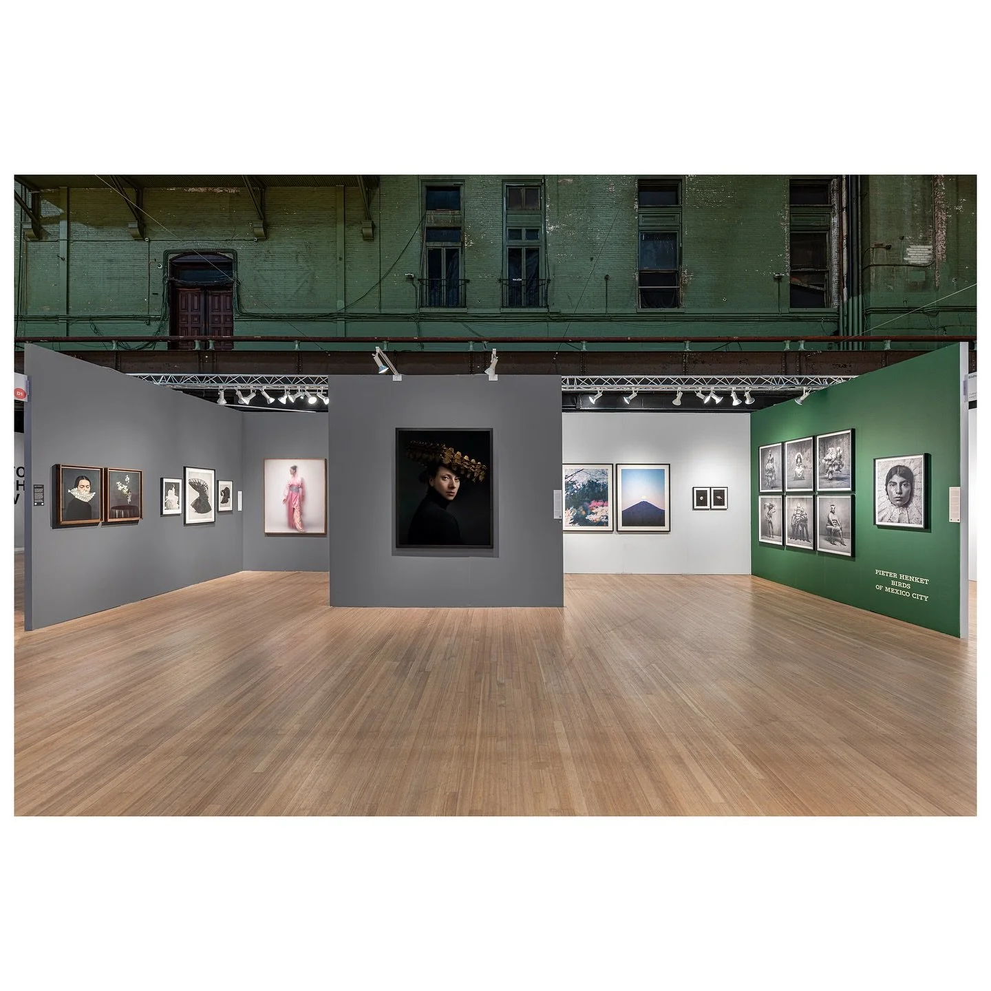Bildhalle Gallery at AIPAD 2026 New York.

@bildhalle @aipadphoto #aipadphoto #photofair #newyork #photobasedart #artfair
@pieterhenket @casperfaassen @ilona.langbroek @paul.cupido @chantalelisabethariens @albarrancabrera