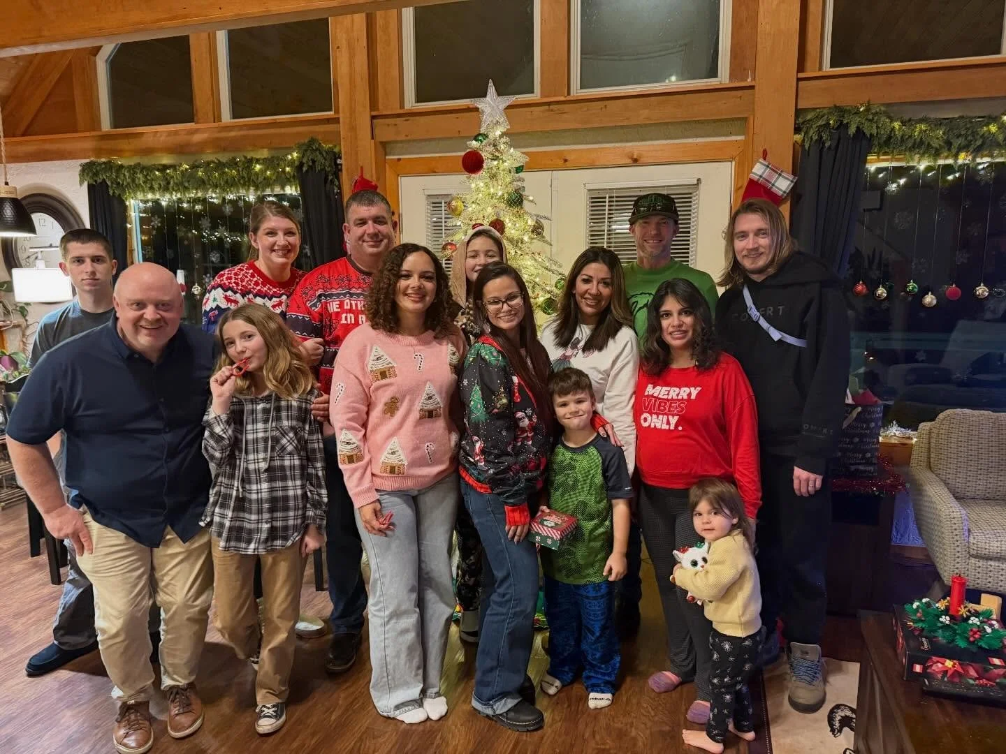 We had an amazing time celebrating with our closest friends and family. Wishing everyone love and laughter this holiday season. 🎄❤️🎄🥰