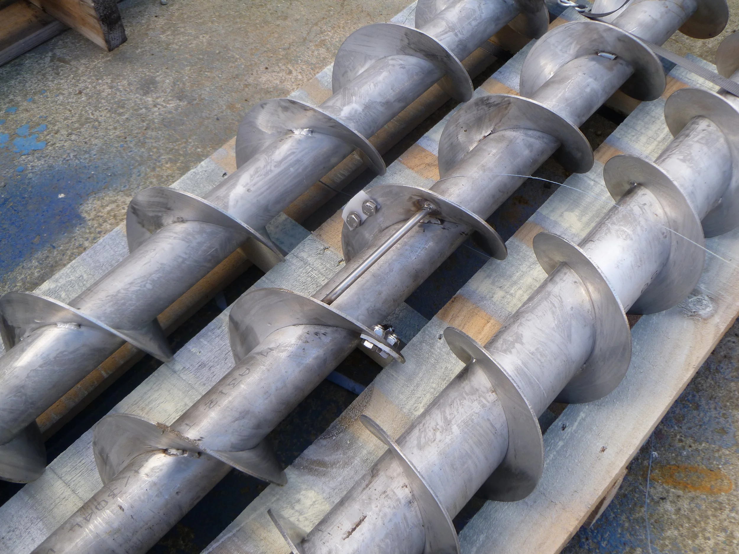 PALMERS MECHANICAL - STAINLESS AUGER SCREWS.JPG