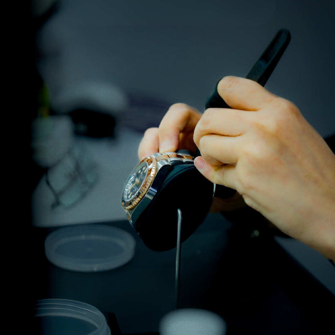 What to Check When Buying a Used Rolex, Patek, or Audemars Piguet Watch