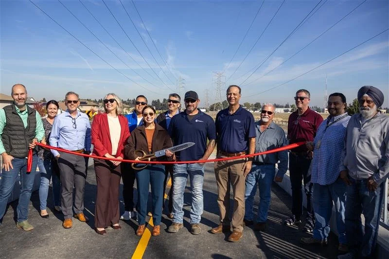 Ribbon cutting celebrates completion of Ninos Parkway Phase 2 trail connection