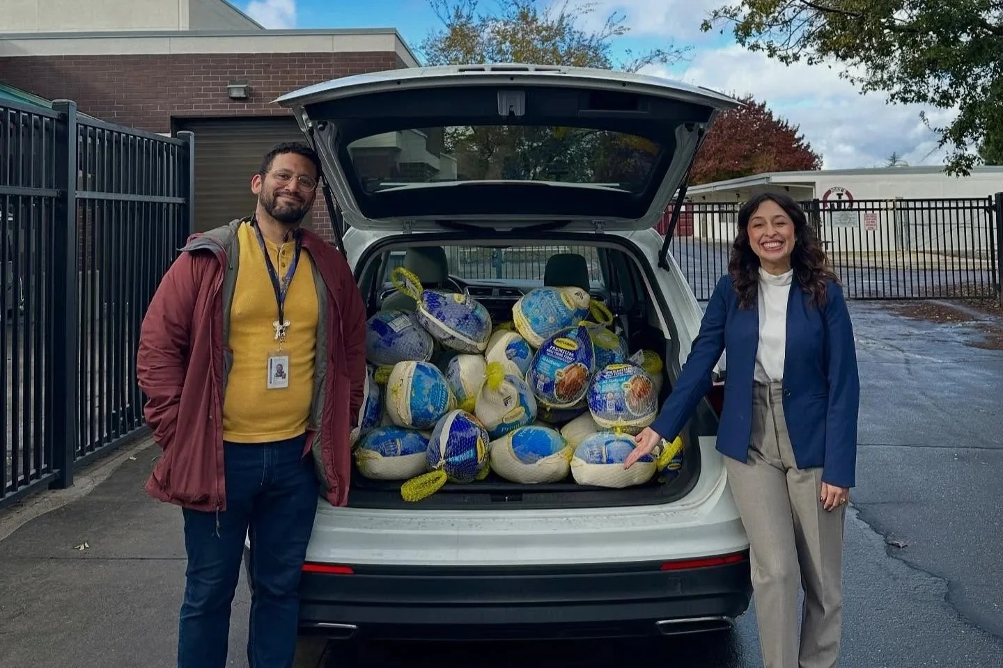 Joey's Food Locker to provide Thanksgiving meals to families, community rallies to meet rising demand