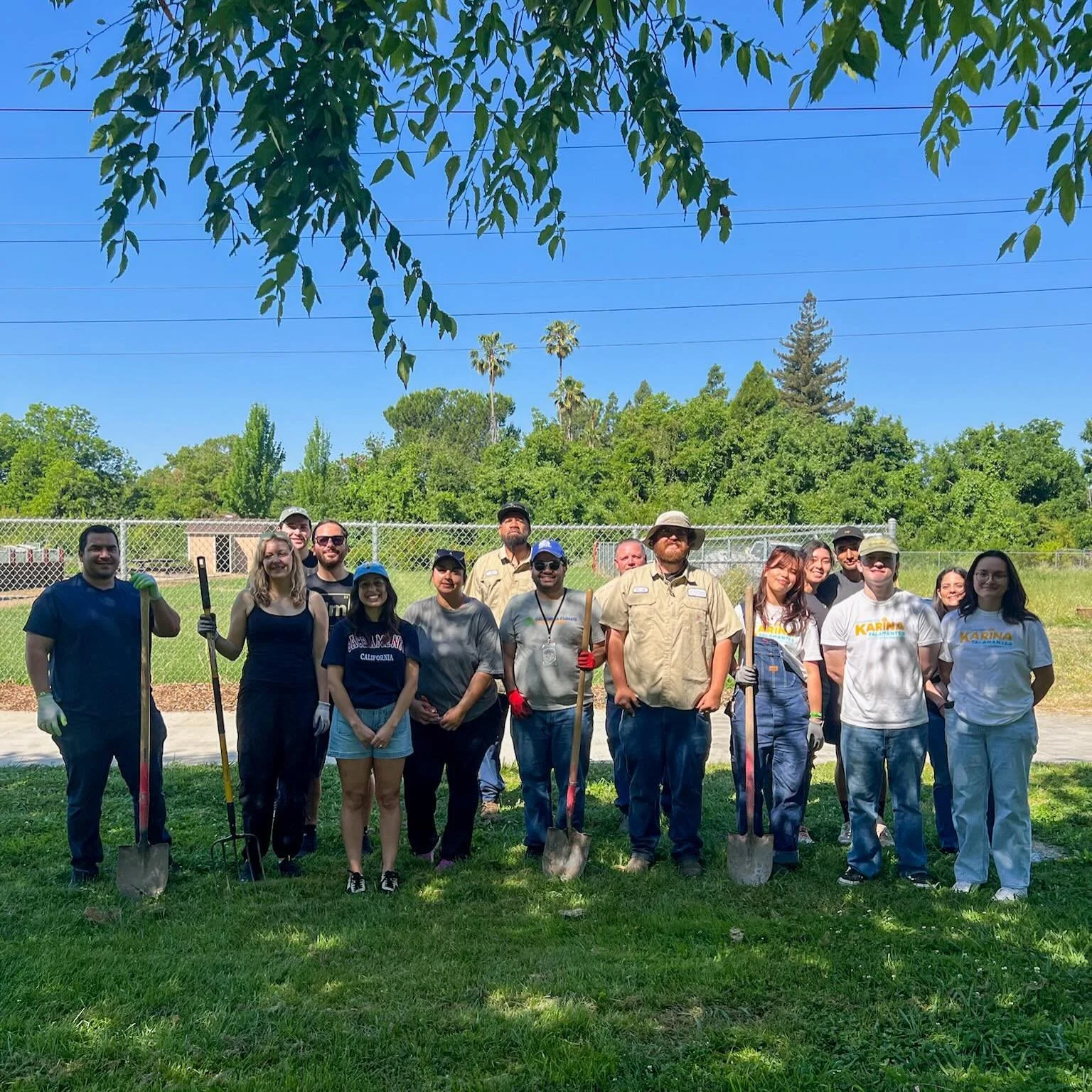 Big thank you to everyone who came out to Ninos Community Garden this weekend for planting and mulching as part of Community Climate Action Day in Sacramento!
&nbsp;
And thank you to our partners at California Volunteers, California Climate Action Co