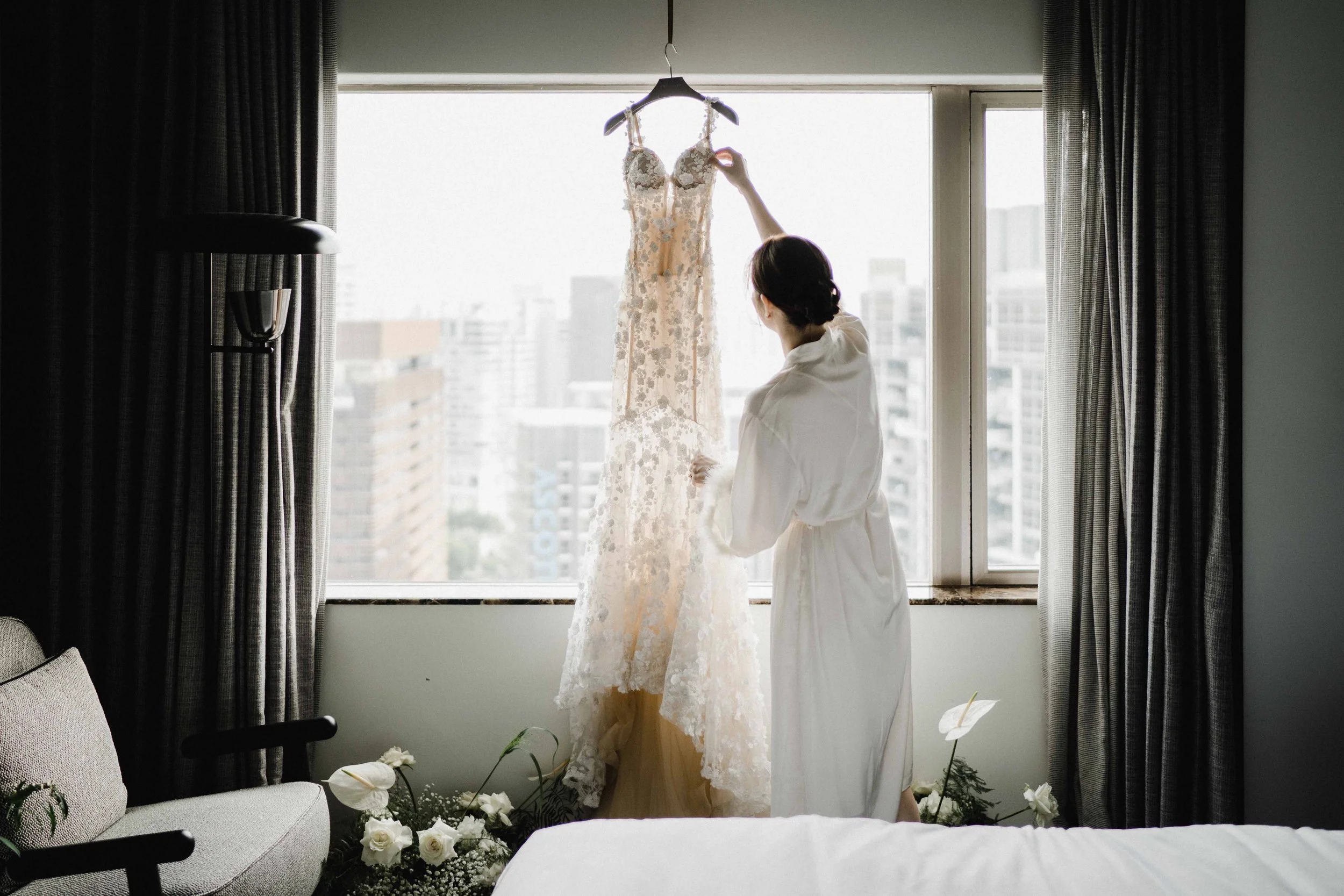 Bride with wedding dress at Hilton Singapore Orchard