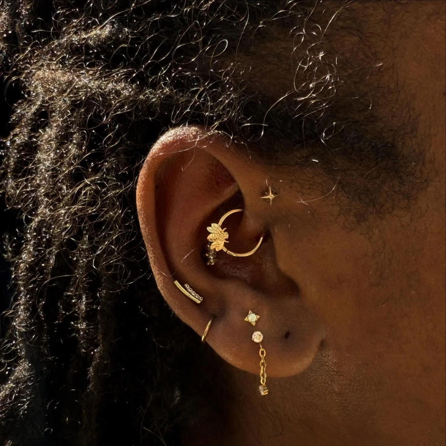 We&rsquo;ve got a bunch of walk in time this week! Book your appointment for that dream piercing at www.rosequartz901.com/scheduling ✨
Also stay tuned for new hours coming soon!