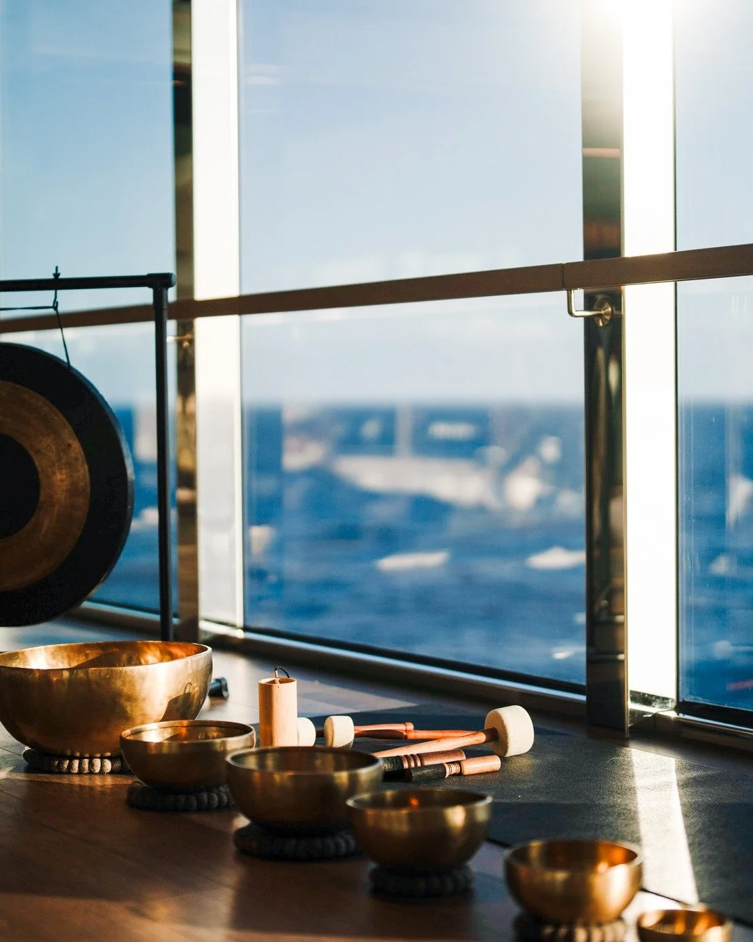 A morning sound bath on the water? Yes, please.
This wasn&rsquo;t just a wellness moment&mdash;it was one of those shoots that felt aligned with everything I love about my work. Stillness. Space. Intention.

#ExploraJourneys #SoundBath #CruiseWellnes