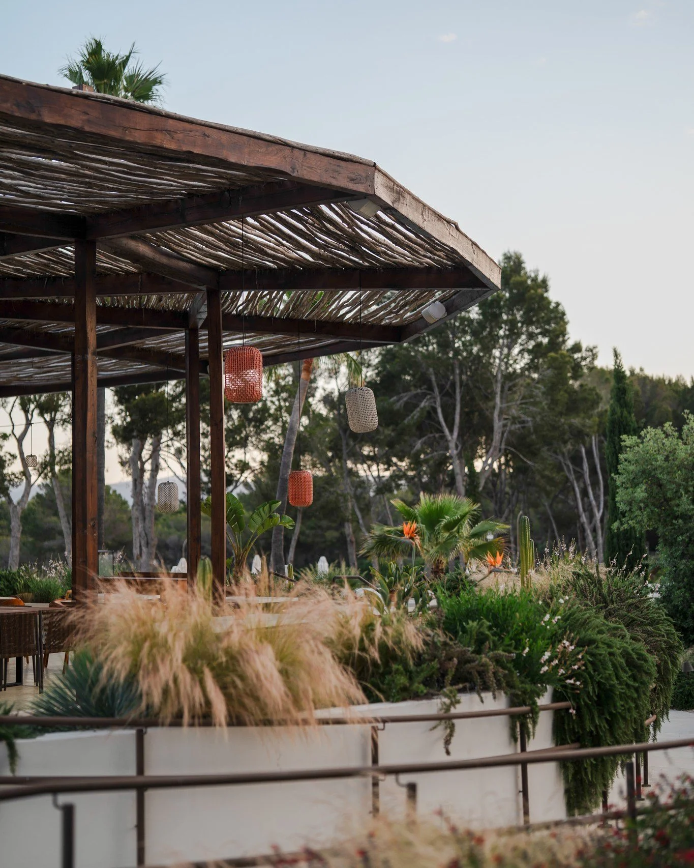 Botanical gardens. Native planting. Mediterranean architecture.
Every corner of @kimptonayslamallorca  feels grounded in nature&mdash;and designed to be explored slowly, camera in hand and senses switched on.

This view? One of my favourites&mdash;lo