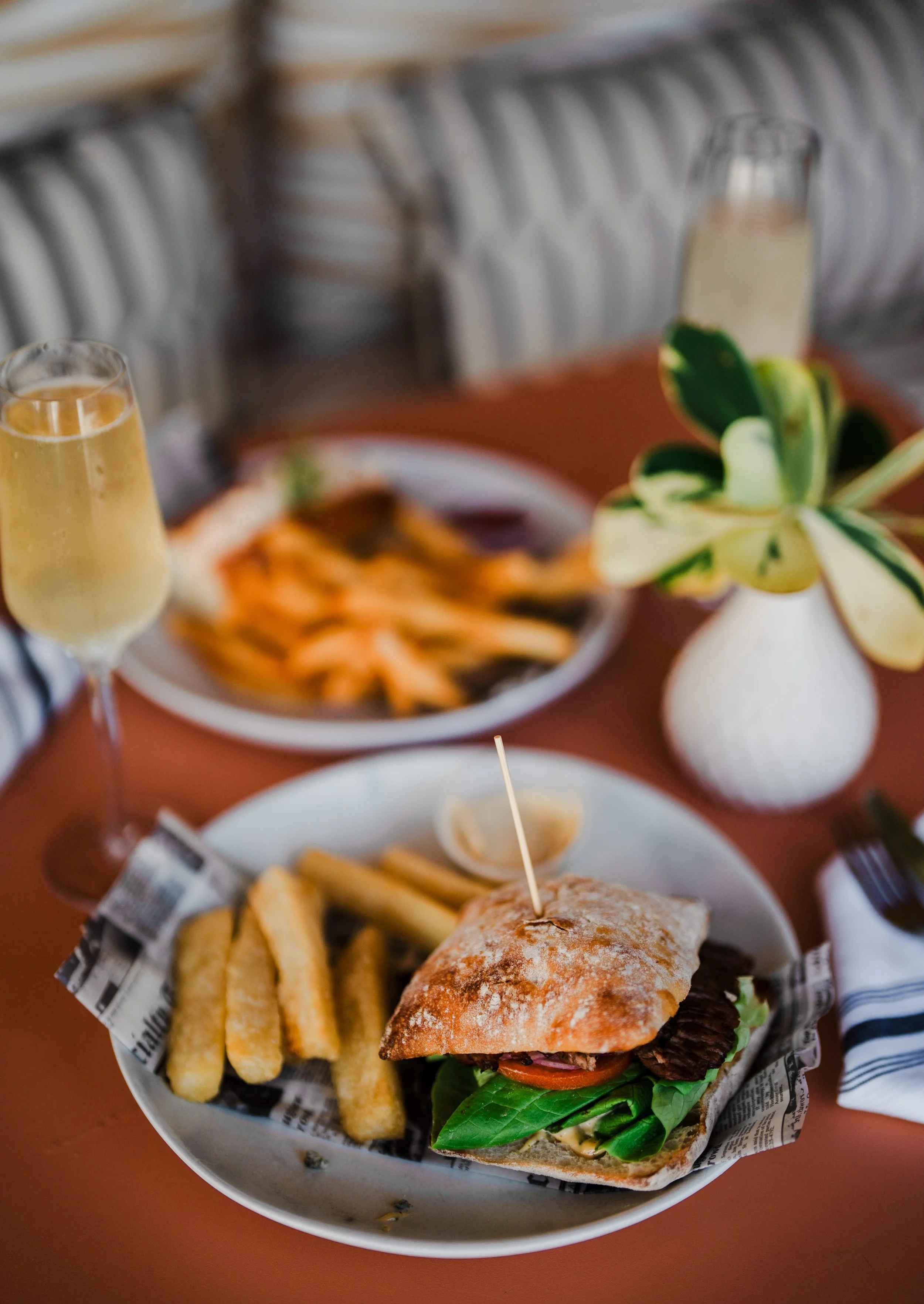 Lunch at High Tide 5.jpg