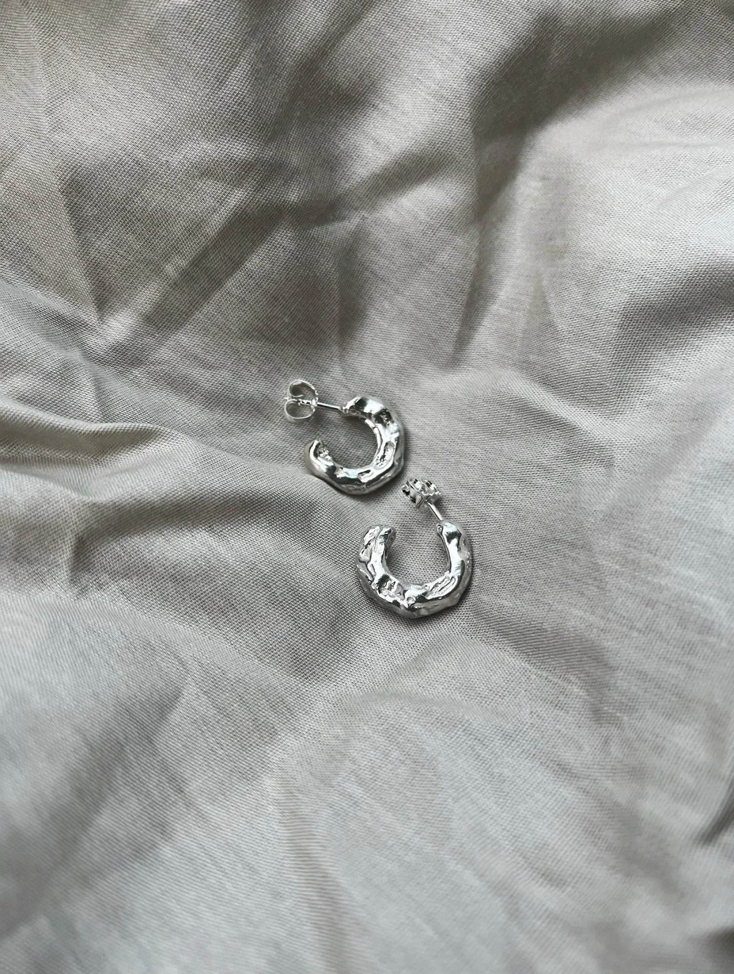 ✨ Jeg gl&aelig;der mig helt vildt til Flid Julemarked i N&oslash;rrebrohallen d. 12.&ndash;14. december! ✨

Jeg h&aring;ber, vi ses der &mdash; det bliver som altid et sk&oslash;nt og kreativt kaos fyldt med dygtige designere, gode samtaler og unikke