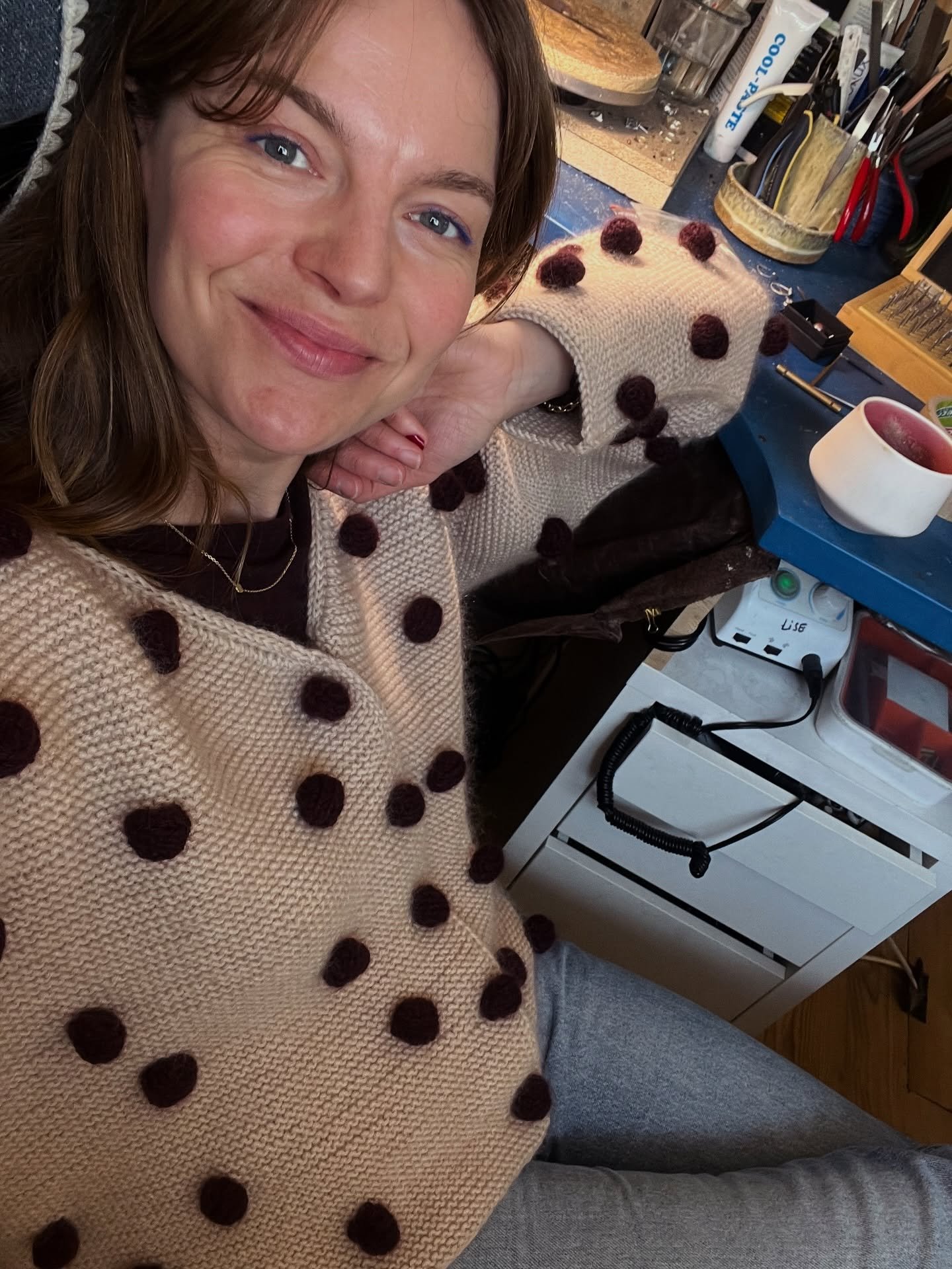 N&aring; alle sammen ✨

Jeg har v&aelig;ret lidt stille herinde &ndash; og det er der en ret god grund til.

Efter 4 &aring;r i @woenfrederiksberg hos sk&oslash;nneste @evabuskhyllemosedesign har jeg m&aelig;rket, at det var tid til at tage n&aelig;s