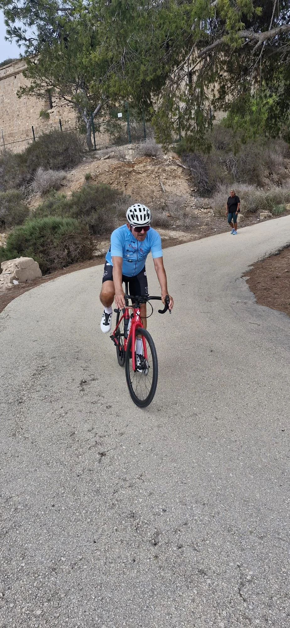 WhatsApp Image 2024-09-13 at 14.49.23_d135db0c.jpg