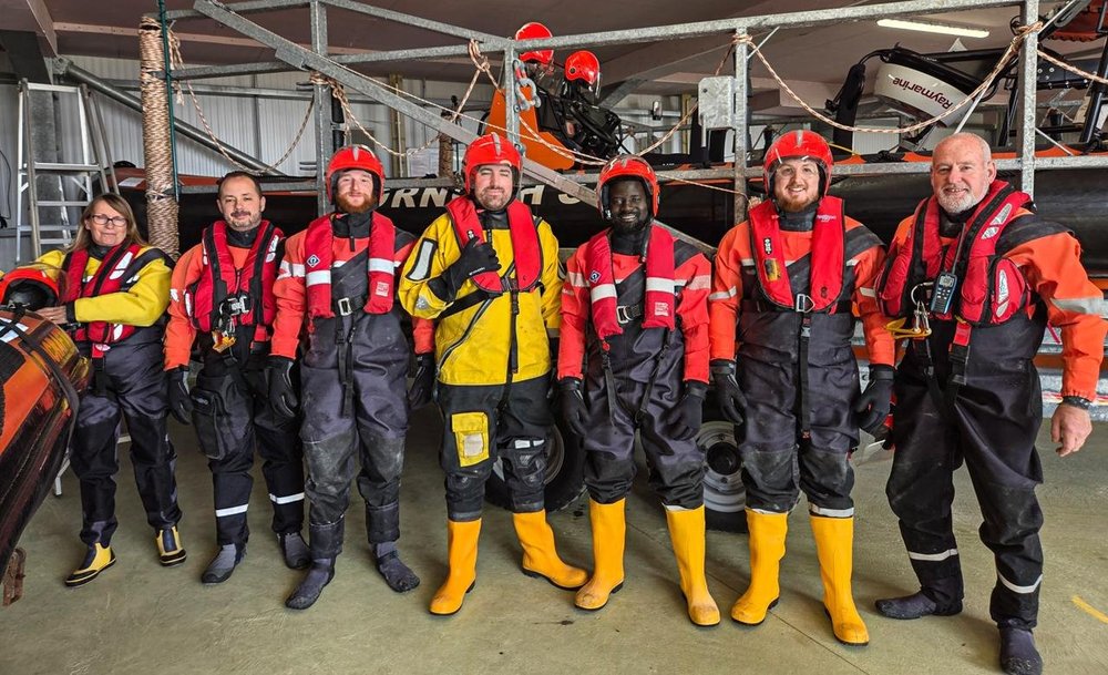 ESRA &amp; HMS Sutherland Crew