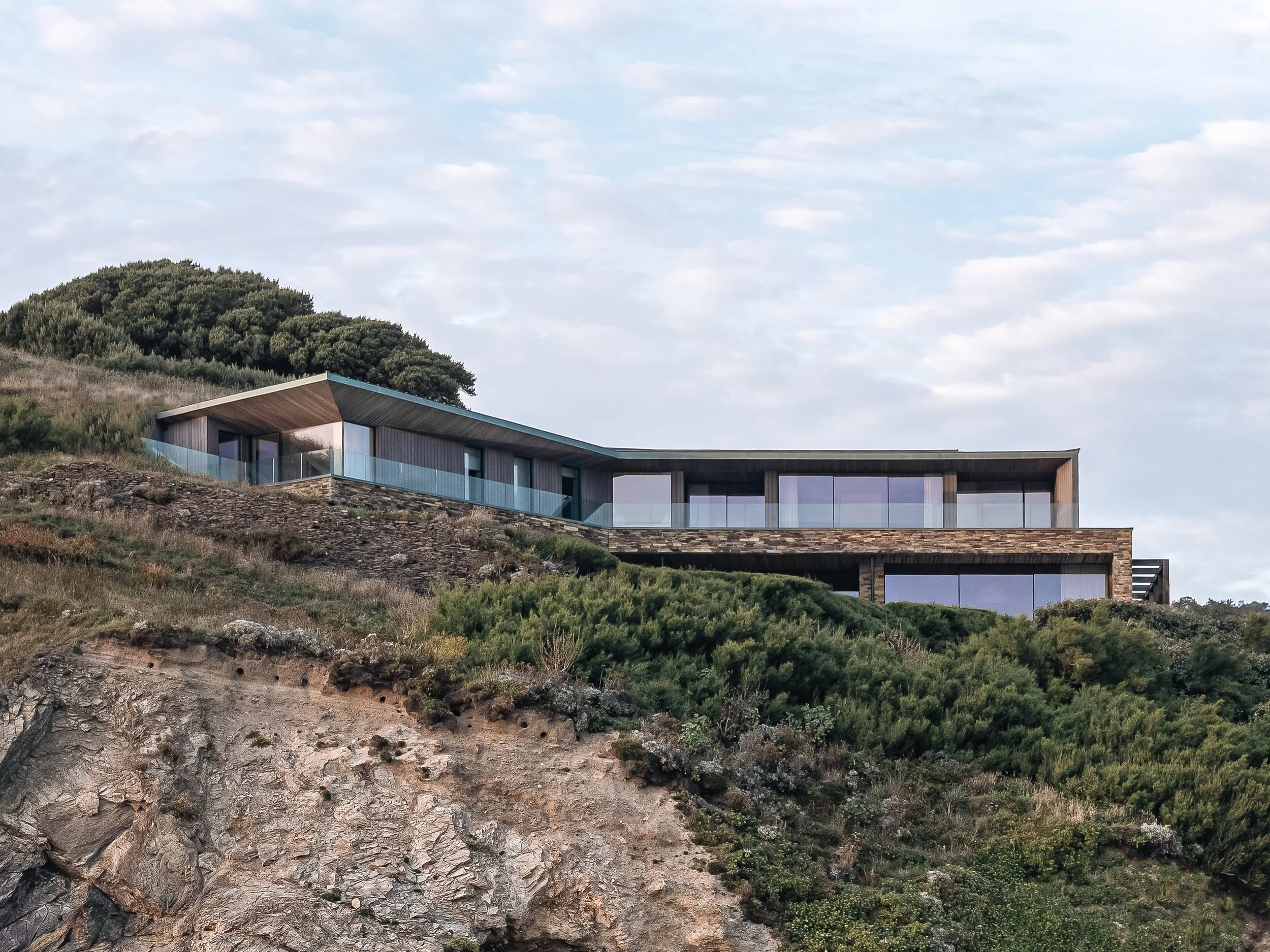Two Family House, Mawgan Porth
