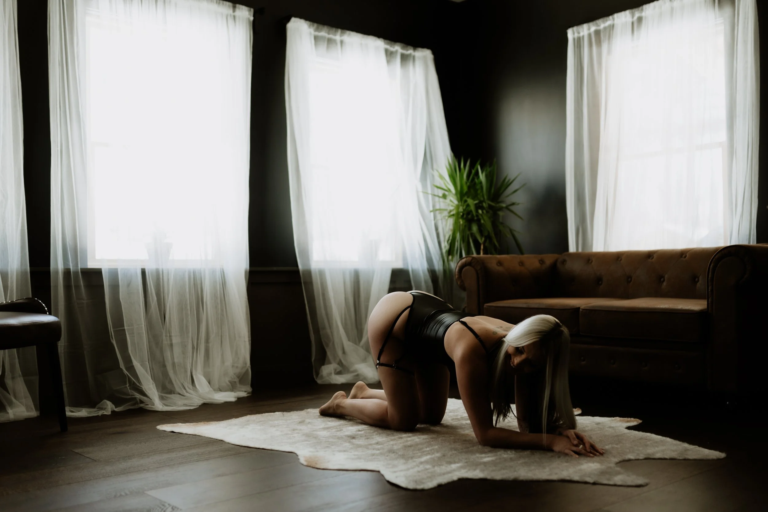 Cornish Maine Boudoir Photographer // Why I Don't Offer A Client Closet For My Boudoir Sessions