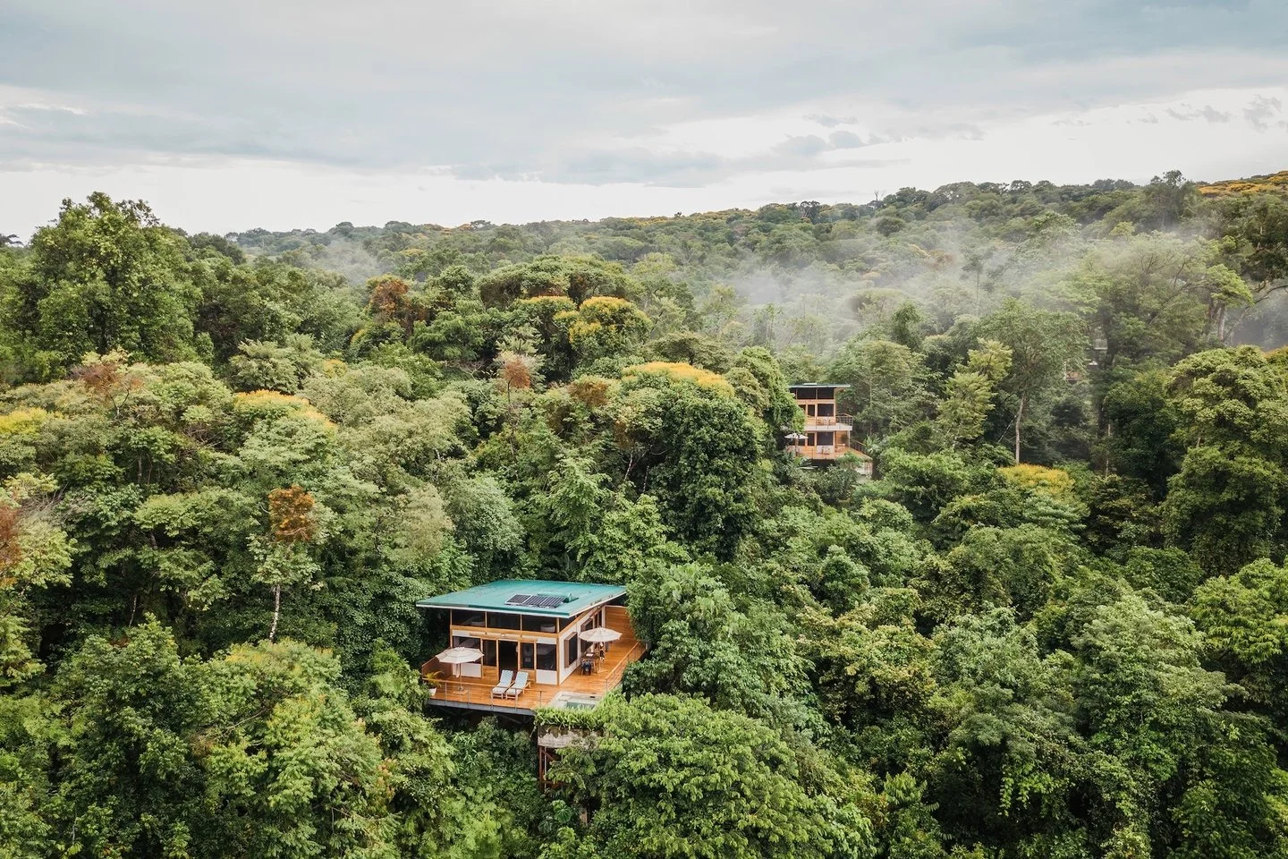 We're finalising our 2027 retreat to the incredible Osa Peninsula in Costa Rica, and we'll be opening pre-bookings very soon.

THIS could be your home for a week.

Step out of your front door into the rainforest. Hike through ancient jungle traversed