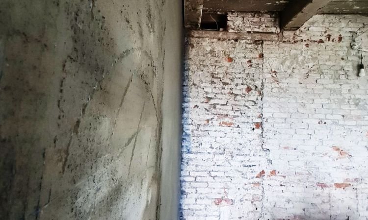 Strangsanierung Hamburg und Wasserschadensanierung vom Allround Handwerker und Malerfachbetrieb BASIL.