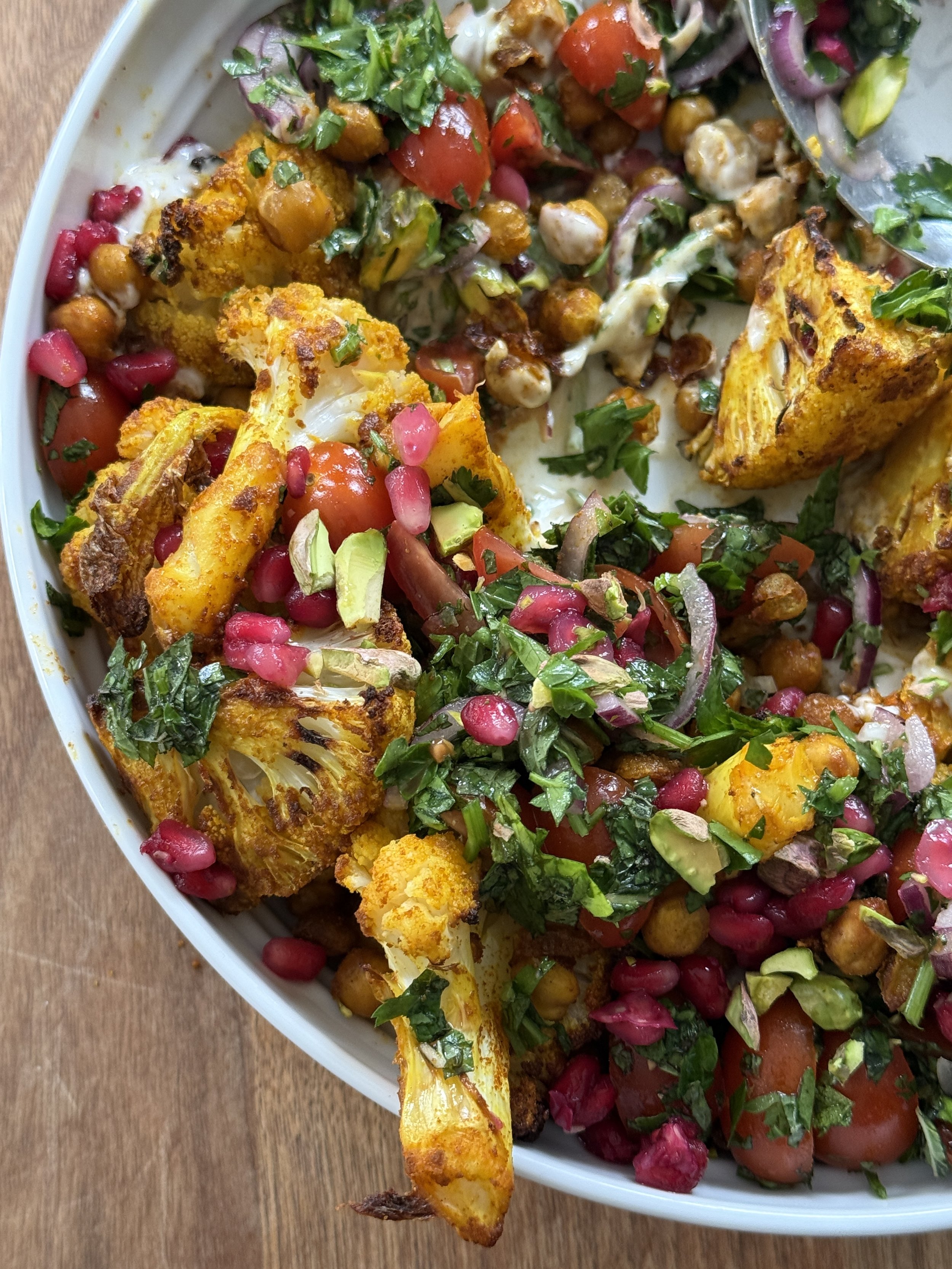 Roasted cauliflower and chickpea salad