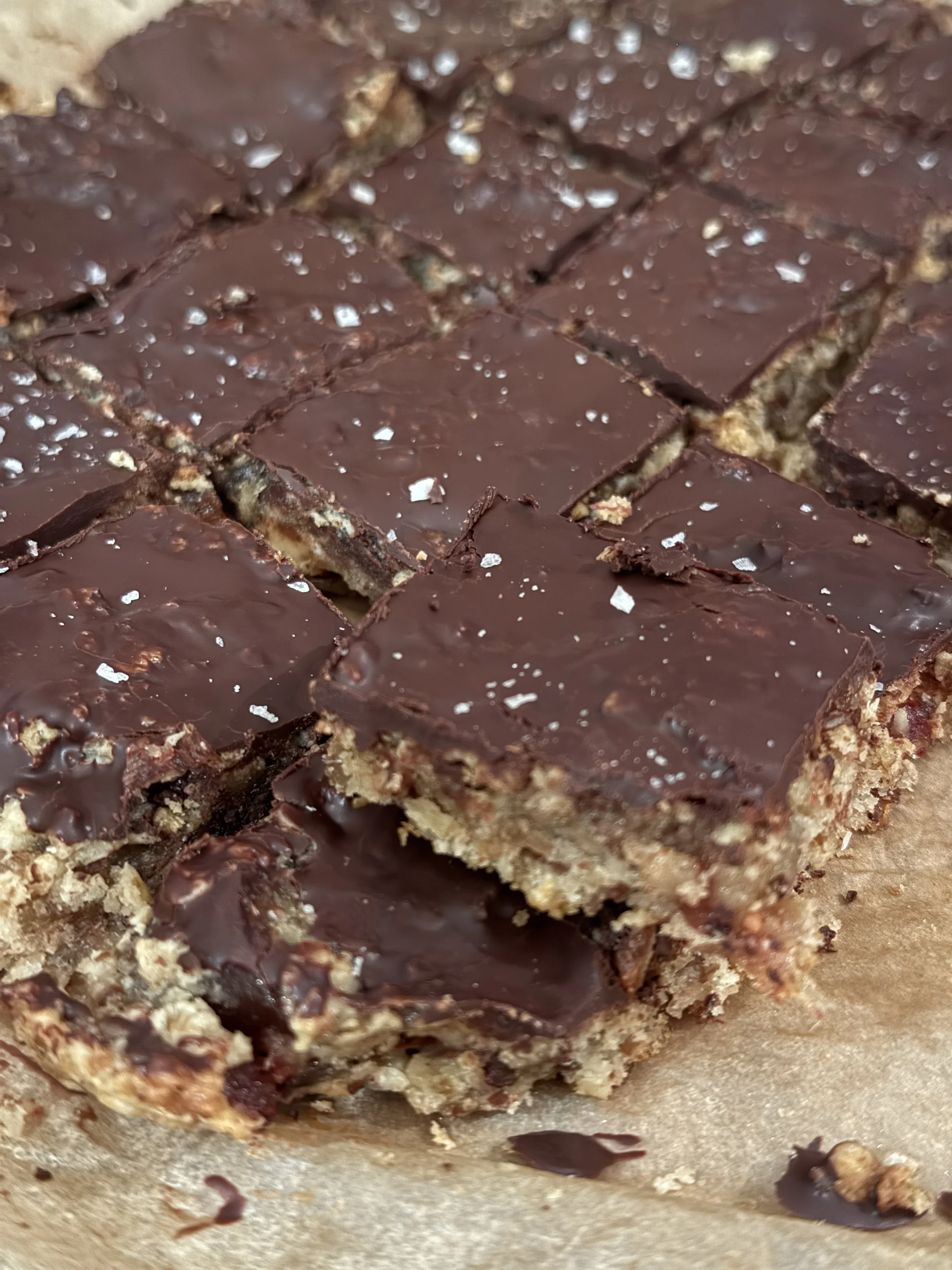 Chewy oat slice (GF, DF)