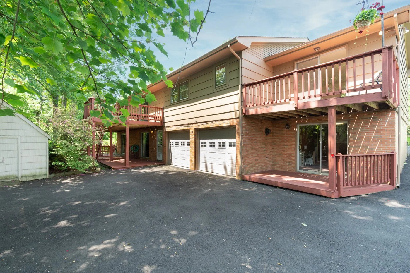 347 Turnabout Circle — Laura Brockway Real Estate