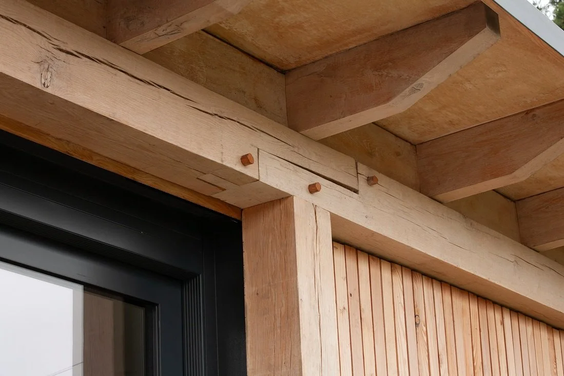Traditional oak detail