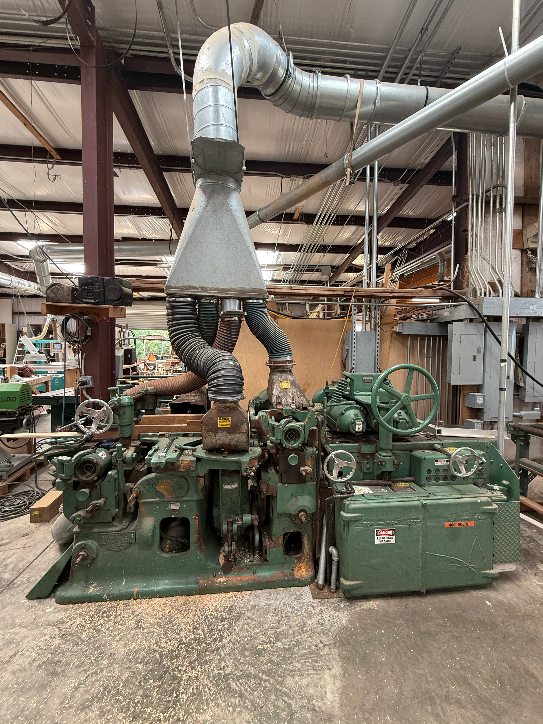 4 Headed Molding Machine