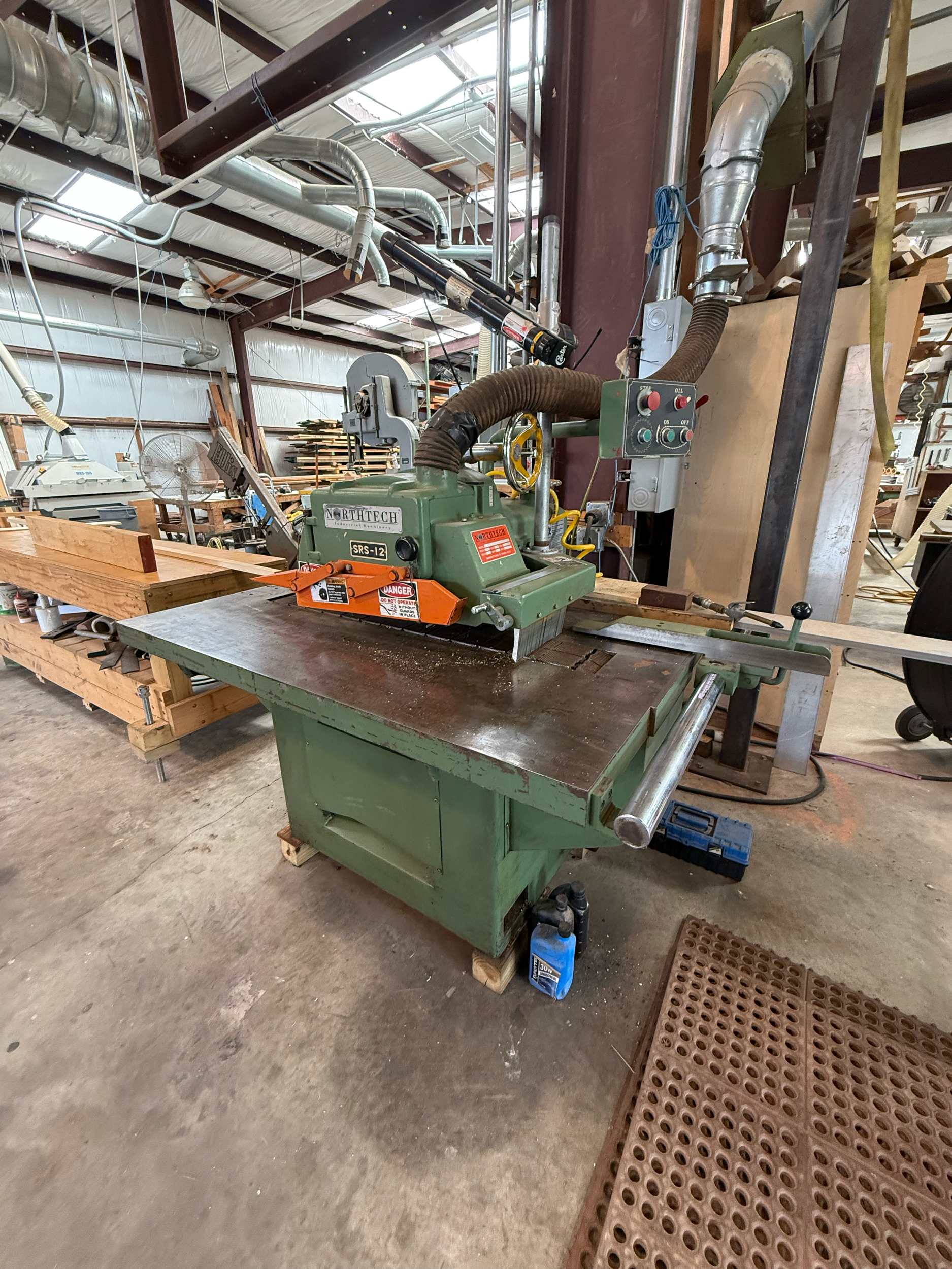 Straight Line Rip (Single Blade)