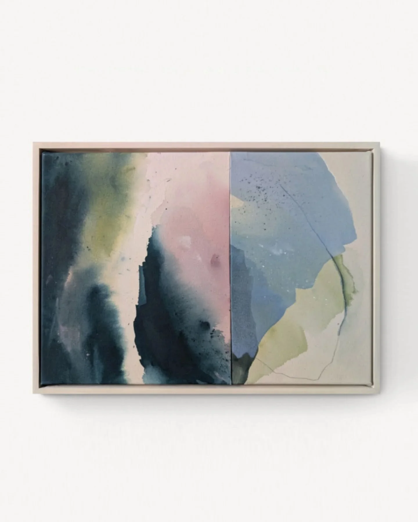 'moving without sound'
acrylic on sewn canvas
45 x 59 cm

available at www.ritamatosart.com