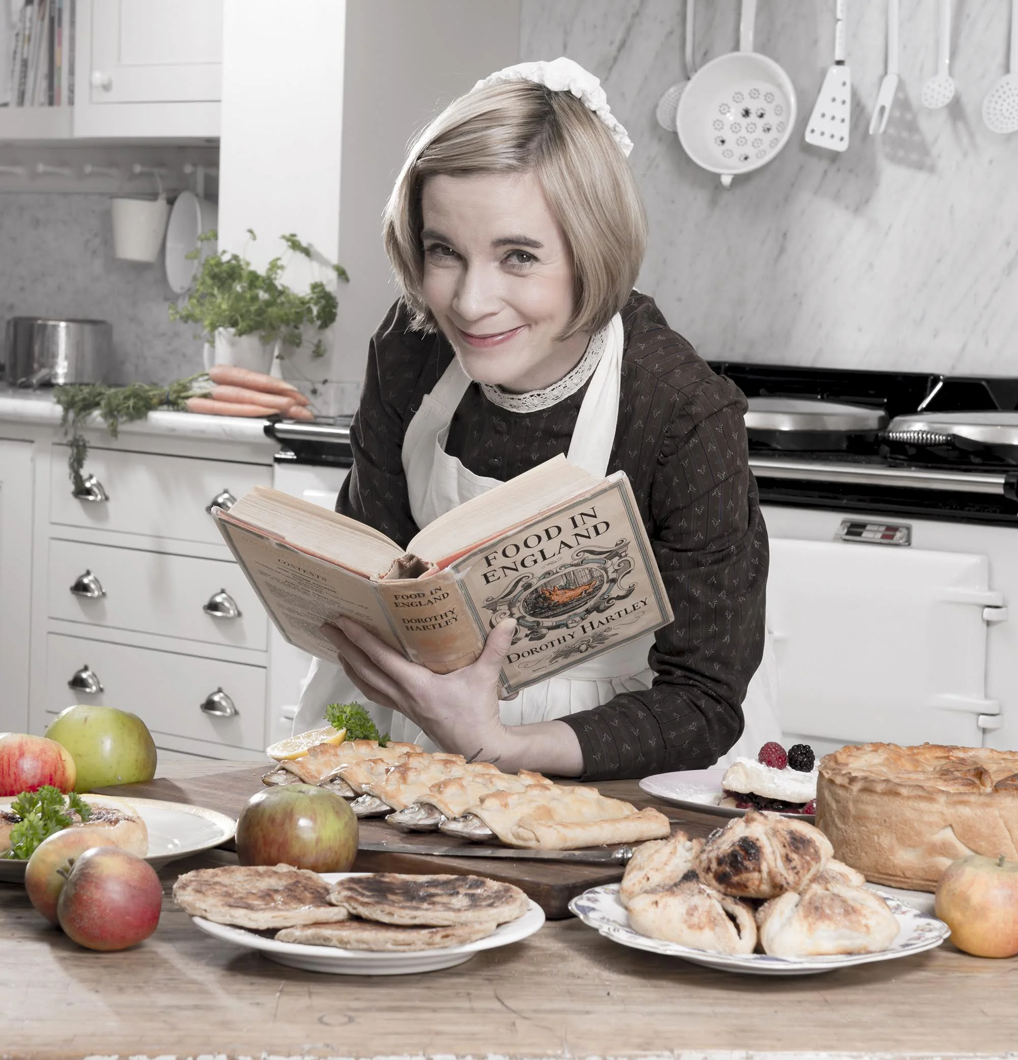 LUCY WORSLEY 04.jpg