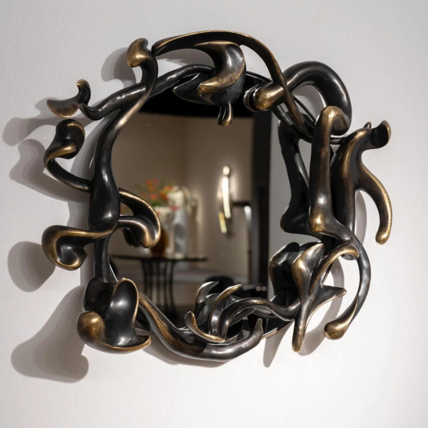 Sunday at the @thesalonny
&bull;
Brecht Wright Gander
Mirror 24.1, 2024
Edition of 8
Bronze, brass, plywood, mirror, hardware
21 x 21 x 2 in (53.3 x 53.3 x 5.1 cm)