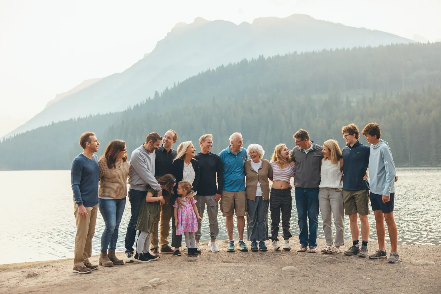 104_Family-Portrait-Canadian-Rockies-Alpine-Lake.webp