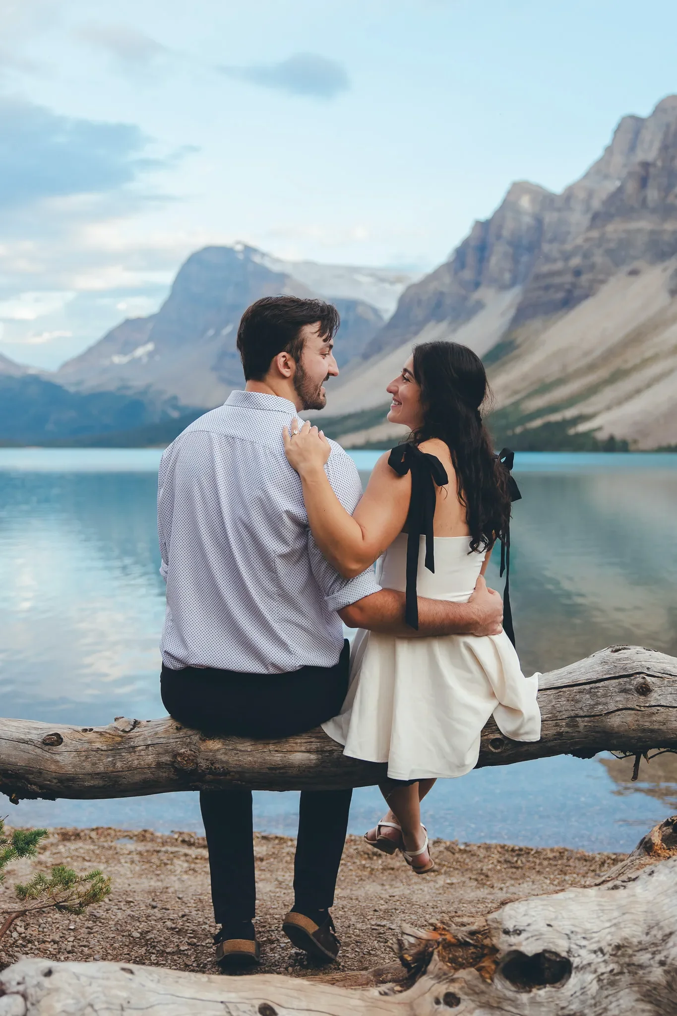 119_couple-engagement-canadian-rockies-alpine-lake.webp