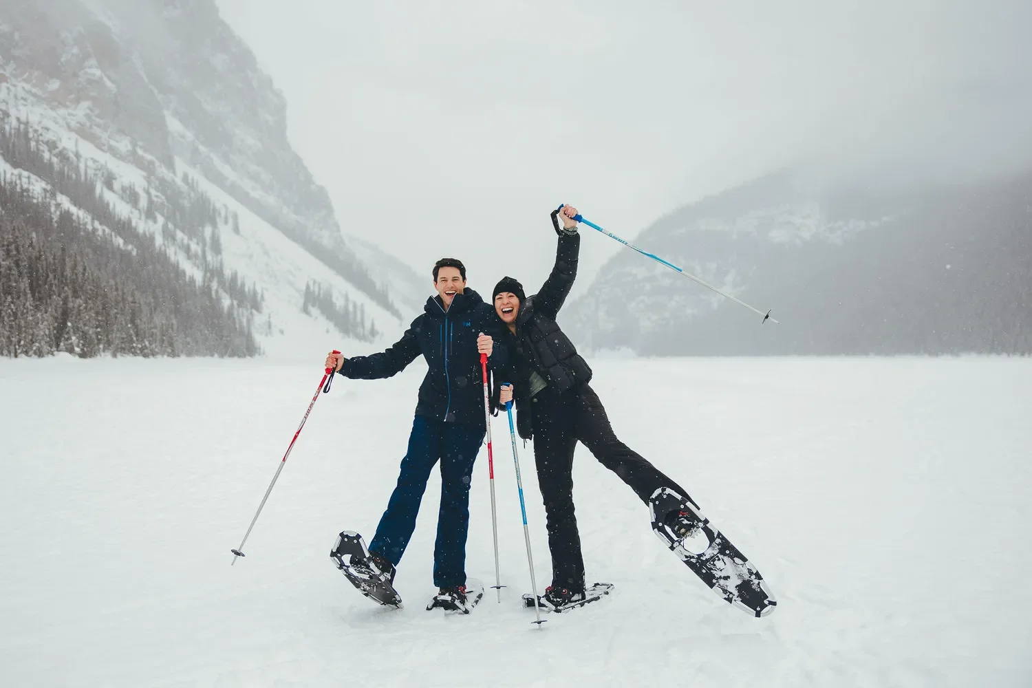 108_Couple-Snowshoeing-Lake-Louise-Canadian-Rockies.webp