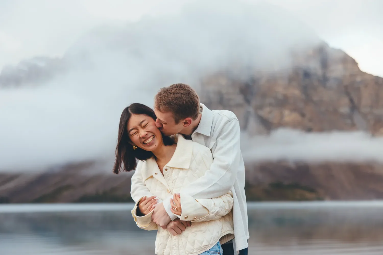 113_Couple-Portrait-Canadian-Rockies-Mountain-Lake.webp
