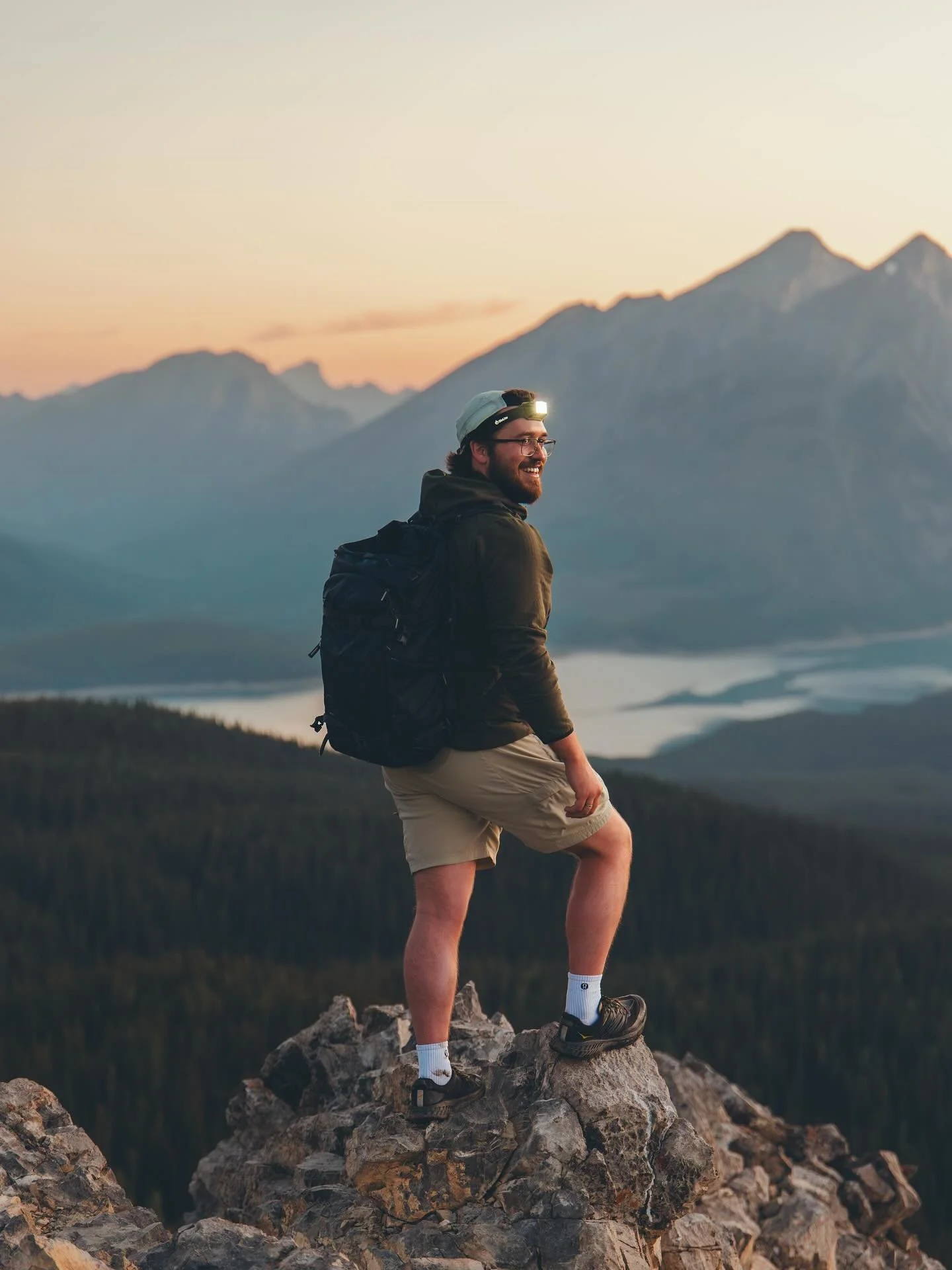Hey team! I&rsquo;m Nick &mdash; mountain dweller, hockey bro, and your friendly neighborhood photographer behind @banffphotography 📸  here&rsquo;s a few photos of me when I&rsquo;m not pretending to be a Banff Tourist, Banff Helicopter Pilot, Banff