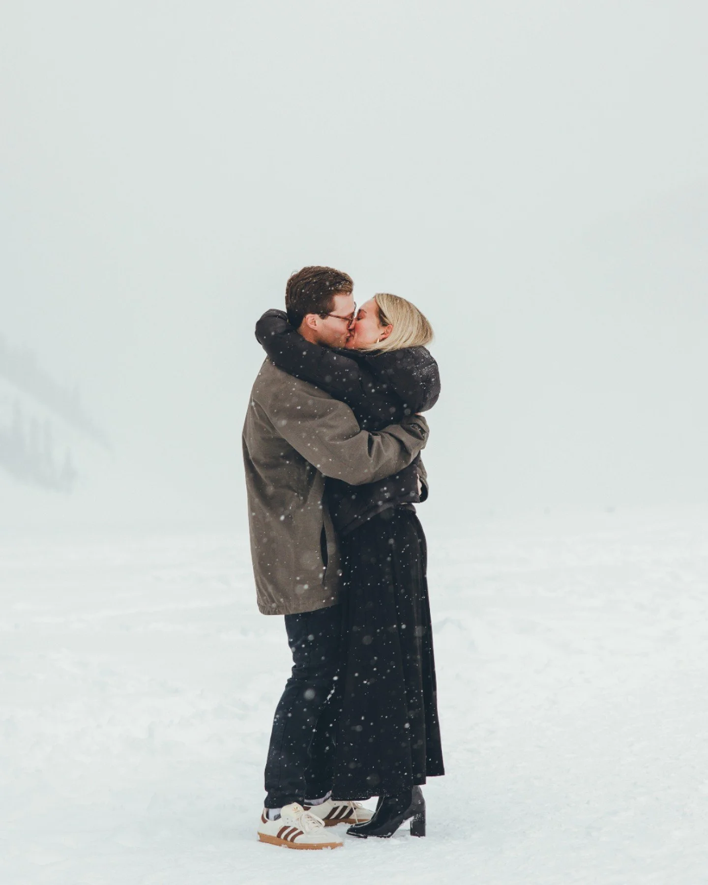 Who's ready for this level of snow again?? 🤌

Edit like @nick.laf with his preset pack, link in bio!
&bull;
#photography #canon #proposal #banff