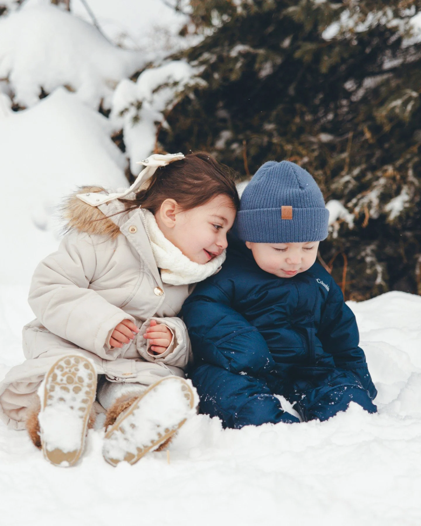Doesn't get much cuter than this 🥹

Edit like @nick.laf with his preset pack, link in bio!
&bull;
#photography #canon #proposal #banff
