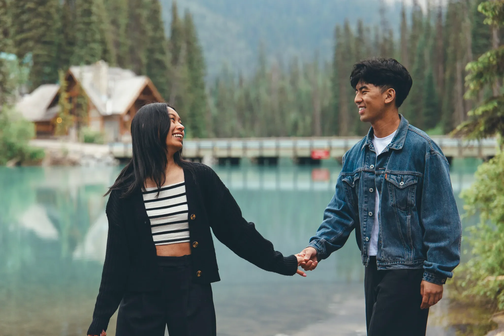 136_Couple-Holding-Hands-Emerald-Lake-Lodge-Canadian-Rockies.webp