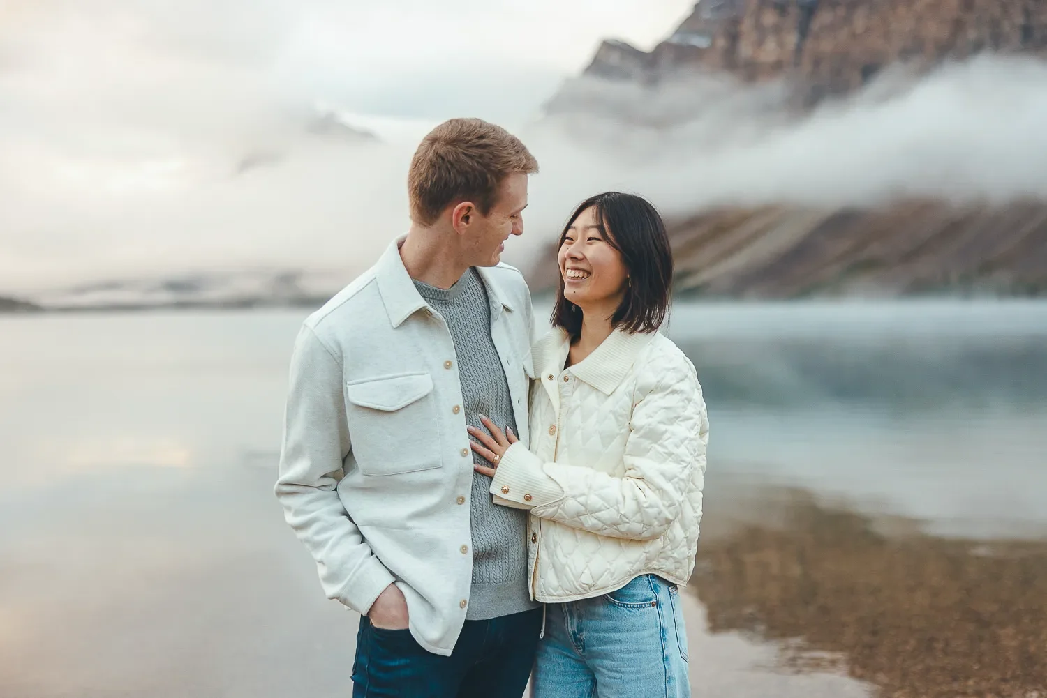 114_couple-engagement-alpine-lake-canadian-rockies-114.webp