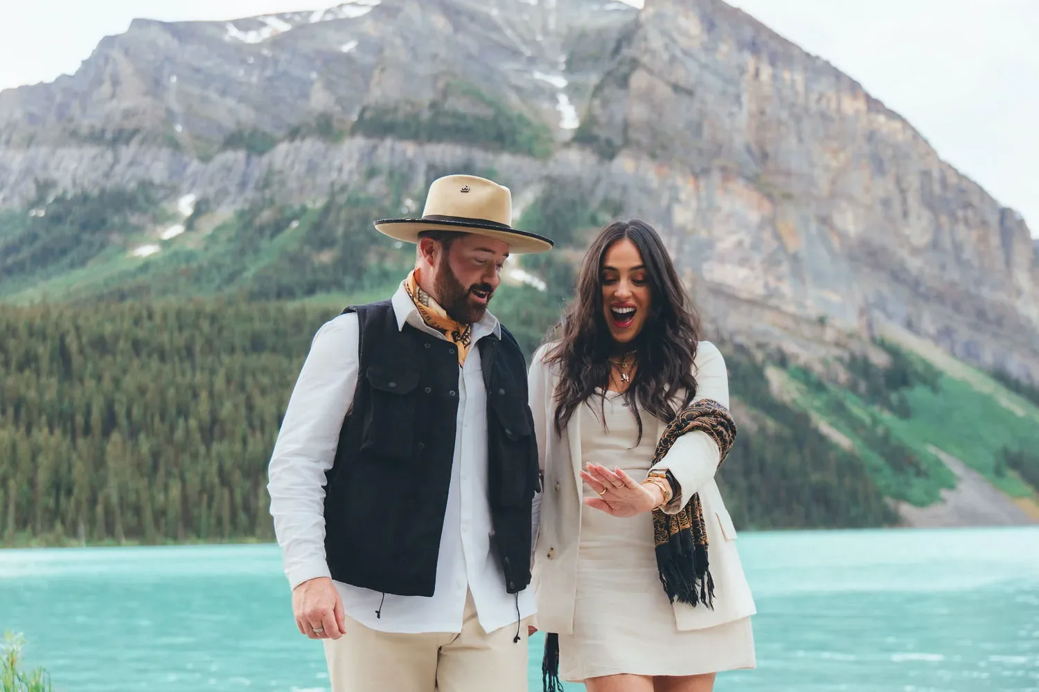 123_Couple-Surprise-Proposal-Lake-Louise-Banff-Mountain-Landscape.webp