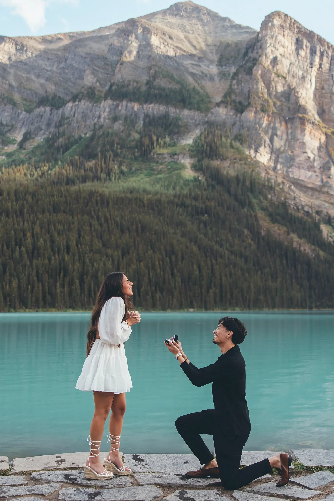 150_Marriage-Proposal-Lake-Louise-Canadian-Rockies.webp