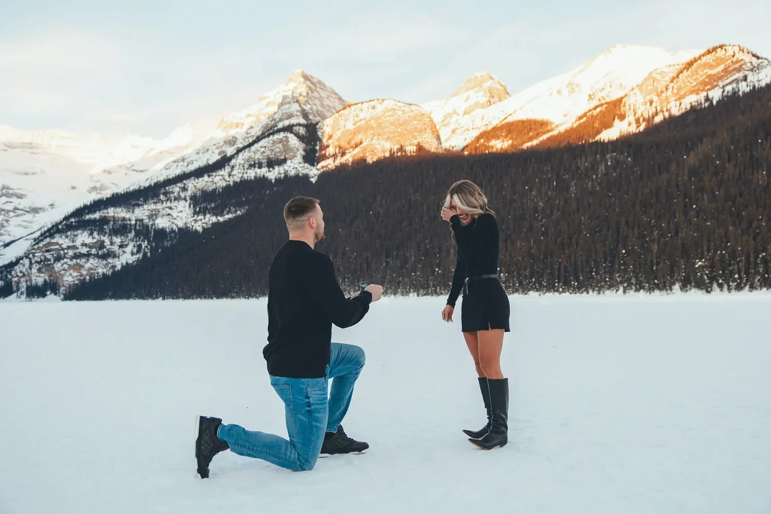 122_Winter-Proposal-Lake-Louise-Banff.webp