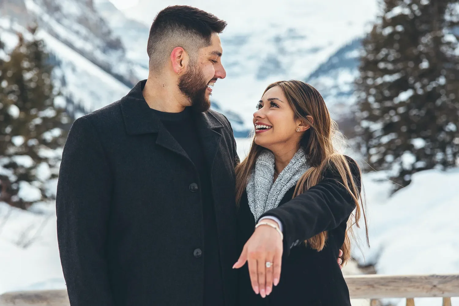 104_Couple-Engagement-Lake-Louise-Winter-Proposal.webp
