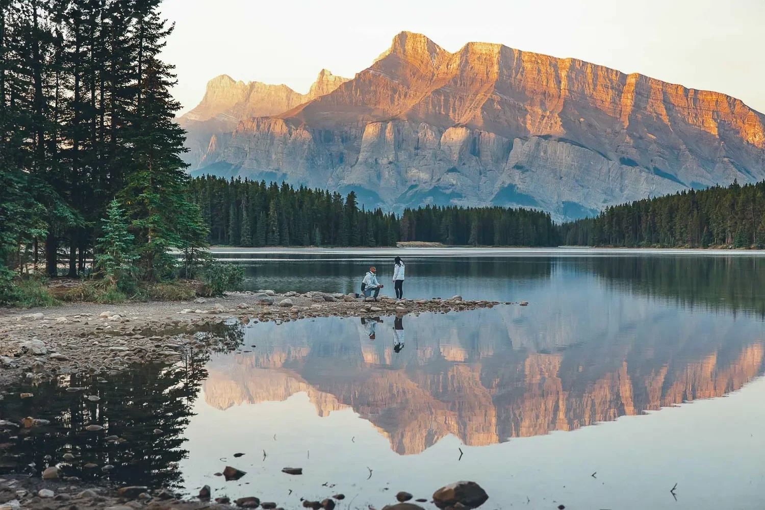 109_Mountain-Proposal-Banff-Mount-Rundle-Golden-Hour.webp