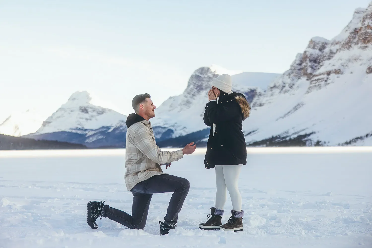 118_winter-proposal-couple-canadian-rockies.webp